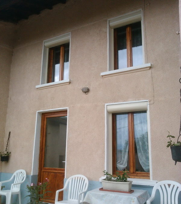 FENETRES ET PORTE EN BOIS